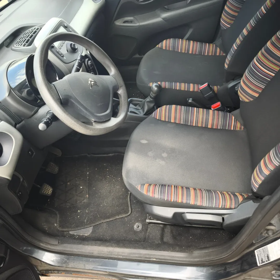 Avant nettoyage - Sièges Citroën